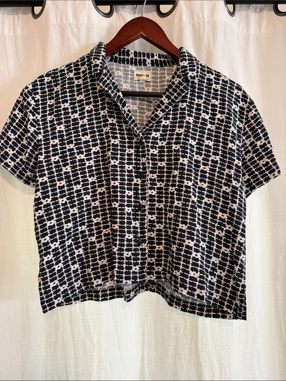 Hurley Black and White Short Sleeve Button-Front Shirt